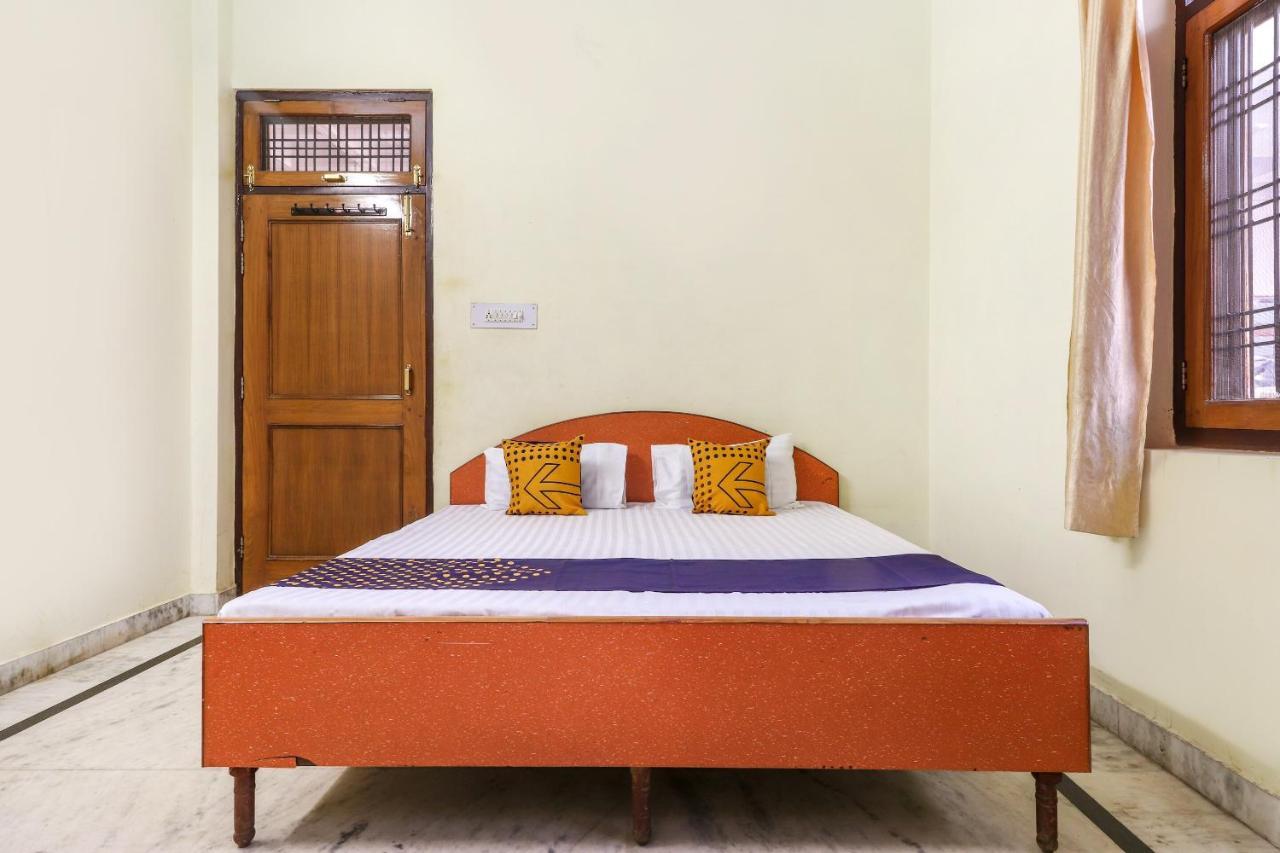 Spot On 70311 Rangoli Palace Lucknow Exterior photo